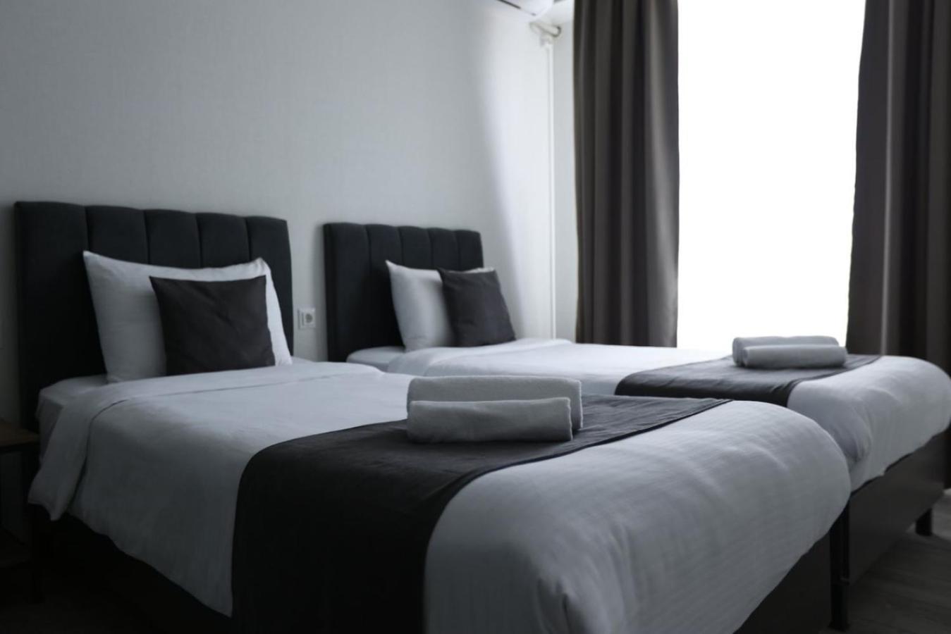 Urban Hotel Bishkek Ngoại thất bức ảnh