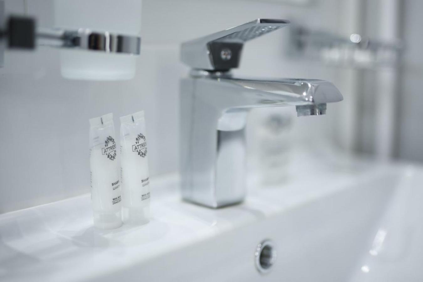 Urban Hotel Bishkek Ngoại thất bức ảnh