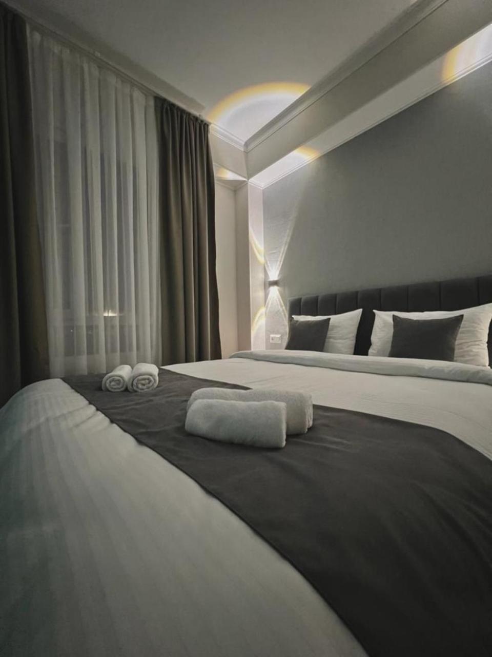 Urban Hotel Bishkek Ngoại thất bức ảnh