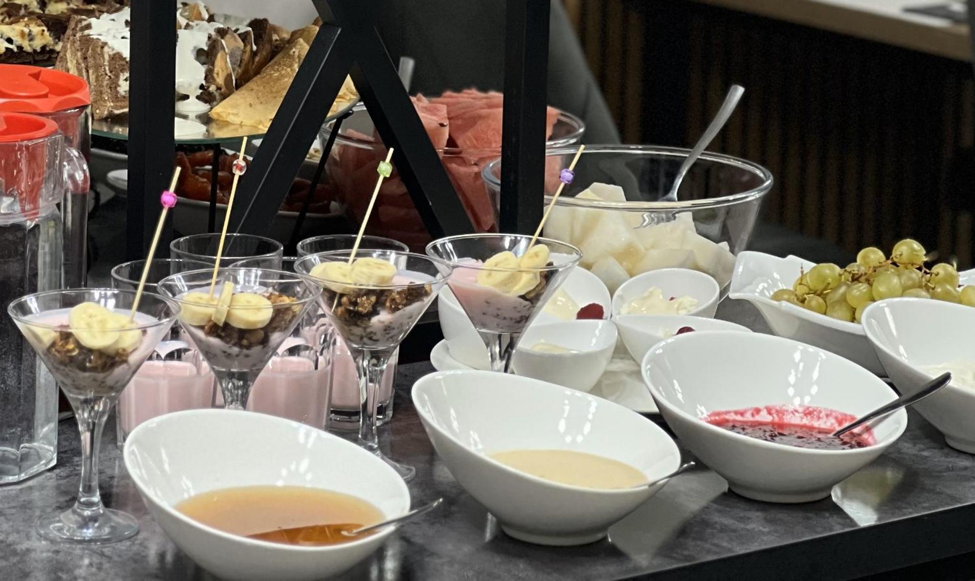 Urban Hotel Bishkek Ngoại thất bức ảnh